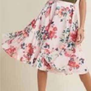 Modcloth Floral A-Line Skirt in Pink and Red w pockets